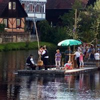 А на плоту всё музыка играет... :: Юрий. Шмаков