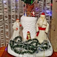 Много Дедов Морозов - много подарков будет! :: Надежда 