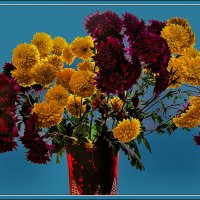 Цветы в вазе :: Владимир Кроливец Цветы в вазе :: Владимир Кроливец