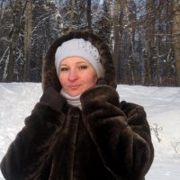 НЕ ХОЛОДНО ТЕБЕ, ДЕВИЦА? :: Елена Семигина