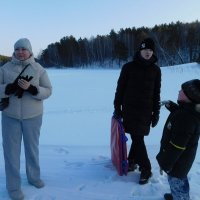 Инструктаж перед подъёмом на горку :: Владимир Кириченко