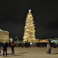 В 1937 году здесь впервые установили официальную городскую новогоднюю ель :: AleksSPb Лесниченко В 1937 году здесь впервые установили официальную городскую новогоднюю ель :: AleksSPb Лесниченко