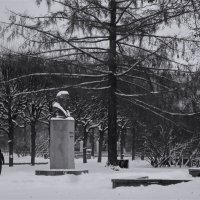 фигуры в правительственном саду :: sv.kaschuk 