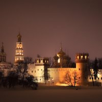 Зимний вечер у Новодевичьего :: Nyusha .