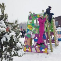 Нам сверху видно кое-что из происходящего на стадионе :: Galina Solovova