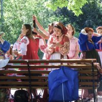 Перед  выходом  на  сцену :: Валентин Семчишин