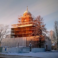 Надвратная церковь святой великомученицы Екатерины и царицы Августы :: Сергей Кочнев