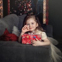 Каролина - это значит Королева. :: Лилия .