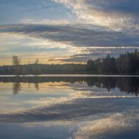 Осеннее утро...... :: Юрий Цыплятников