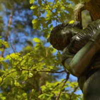 Скульптура в Гатчинском парке. :: Константин 