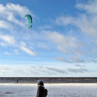 "По полям, по полям синий трактор едет к нам!" :: AleksSPb Лесниченко "По полям, по полям синий трактор едет к нам!" :: AleksSPb Лесниченко