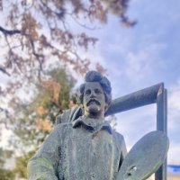 И. Е. Репин. Краснодар у музея Ф.А.Коваленко. :: Alexey YakovLev