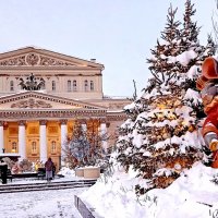 У Большого :: Татьяна Тюменка У Большого :: Татьяна Тюменка