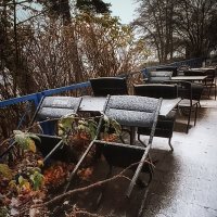 Настроение - грусть...Опустело летнее кафе... :: Лилия *
