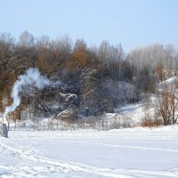 "Продвинутый" рыбак в палатке с печкой. :: Милешкин Владимир Алексеевич 