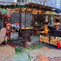 Рождественская ярмарка :: Сергей Карачин