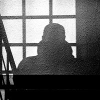 Тени на стене :: Валерий Иванович