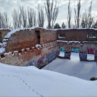 Парамоновские склады, нижний ярус! :: Надежда 