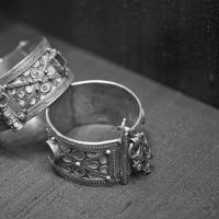 из золотых превратились в старыми серебряными берберскими браслетами :: ujgcvbif 