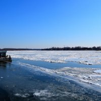 Ростов-на-Дону. Ледяной покров реки Дон в феврале. :: Пётр Чернега Ростов-на-Дону. Ледяной покров реки Дон в феврале. :: Пётр Чернега