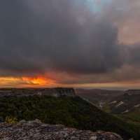 закат на Мангуп-Кале :: Виталий Емельянов закат на Мангуп-Кале :: Виталий Емельянов