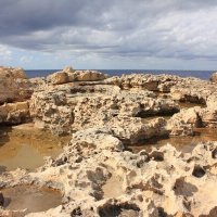 Мальтийский берег вулканического происхождения :: Натали 