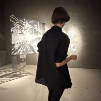 Автор у своих работ. :: Любовь 