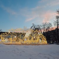 Пушкинская пл. :: Лютый Дровосек