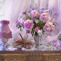 Люблю июнь, когда цветут пионы... :: Валентина Колова