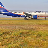 Самолет. Аэропорт. Омск. Сибирь. Россия. :: Владимир Зыбин