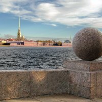 Санкт-Петербург. Идеально круглый гранитный шар :: Стальбаум Юрий 