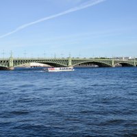 Дворцовый мост :: Валерий Пославский