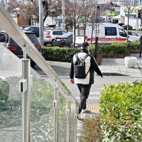 Спешит человек... :: Николай Саржанов