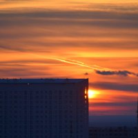 Закат в моём окне, - значит весна на дворе! :: Татьяна Лютаева