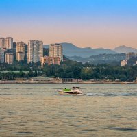 Летним вечером в Сочи :: Игорь Сикорский