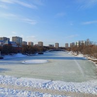 Март в Черкизове :: Андрей Лукьянов