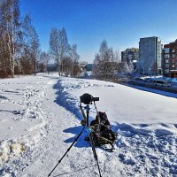 Март...Снежная тропа на церковном холме! :: Владимир Март...Снежная тропа на церковном холме! :: Владимир