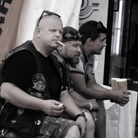 БОЛЕЛЬЩИКИ :: Виктор Никитенко