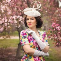 В весеннем саду. :: СЕРГЕЙ ФИЛОЧКИН