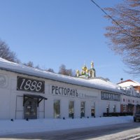 улица вдоль набережной Волги :: Анна Воробьева