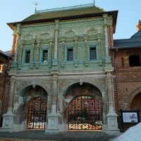 Москва. Крутицкое подворье. :: Лютый Дровосек