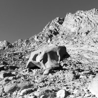 Камень-череп :: Сергей Сомихин