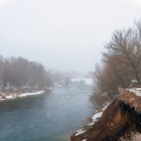 под обрывом :: Виталий Емельянов под обрывом :: Виталий Емельянов