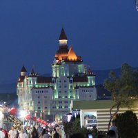 Отель-замок «Богатырь», расположенный на территории тематического парка развлечений «Сочи Парк» в Им :: Serega SchütZ Отель-замок «Богатырь», расположенный на территории тематического парка развлечений «Сочи Парк» в Им :: Serega SchütZ