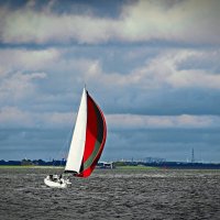 Белеет( или краснеет) парус одинокий :: В.И Белеет( или краснеет) парус одинокий :: В.И