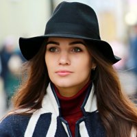 Уличный портрет :: Владимир59 