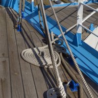 "Мир". Аккуратно сложенные канаты. :: Константин Белоногов