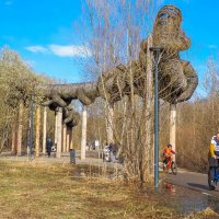 Прогулки в Весеннем Парке :: юрий поляков