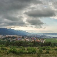 Дождь над Геленджиком :: Игорь Сарапулов