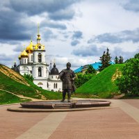 Дмитровский Кремль :: Олег Подлесных